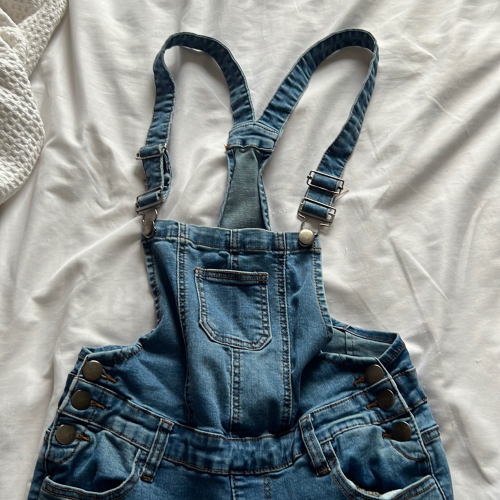 Fashion nova overalls
